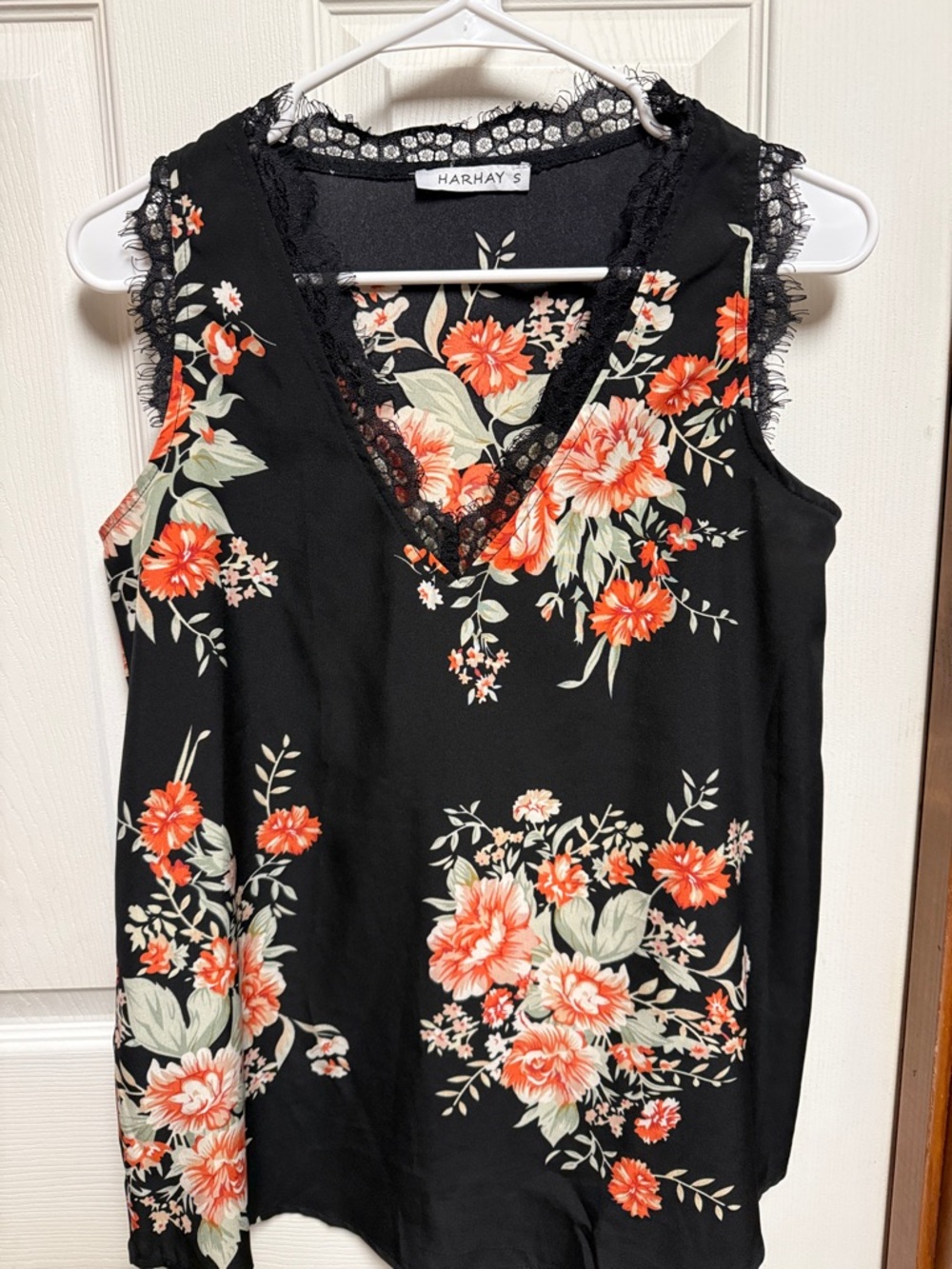 Harhay's Black Floral Lace-Trim V-Neck Tank Top